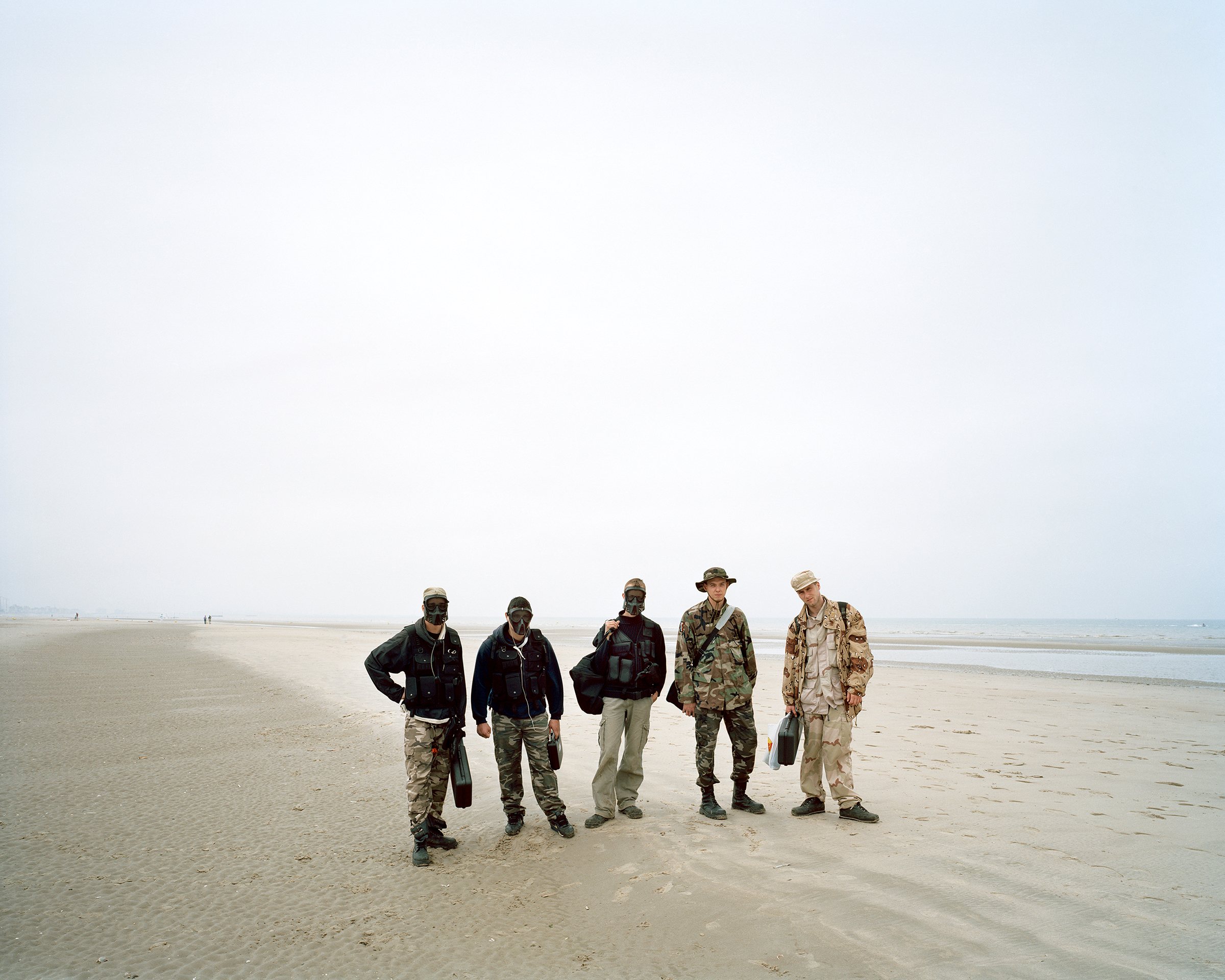 Dunkerque — Airsofters on the beach
