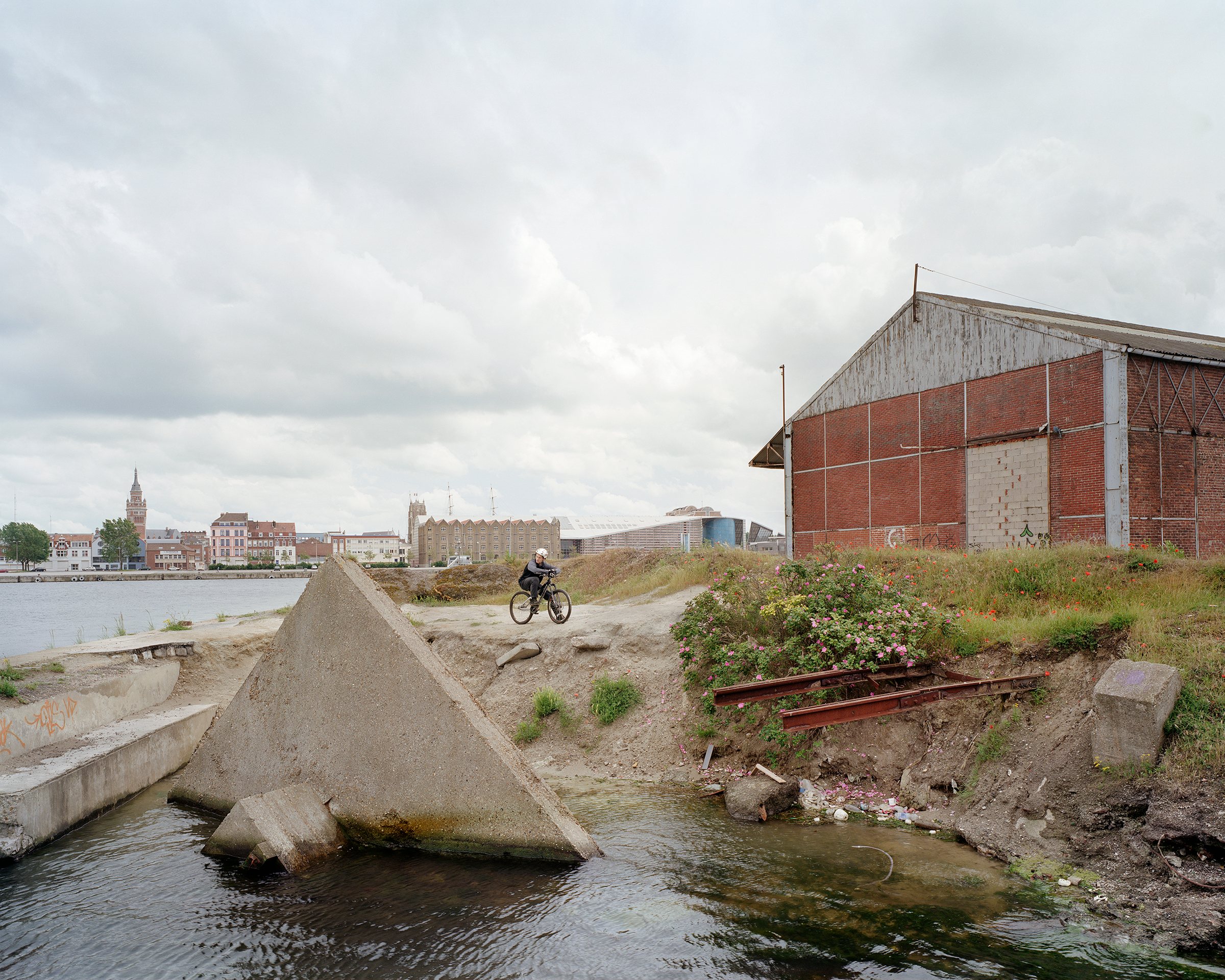 Dunkerque — Jetty end, East Harbour District, Dunkirk