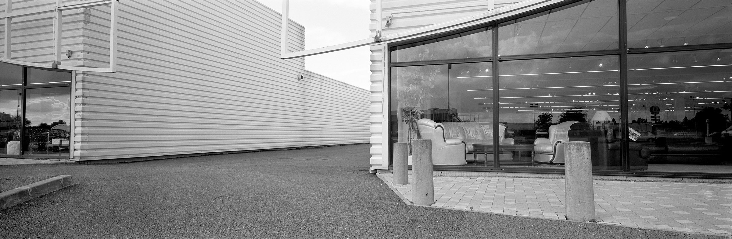 Get to France — Retail park near Bordeaux, 1995