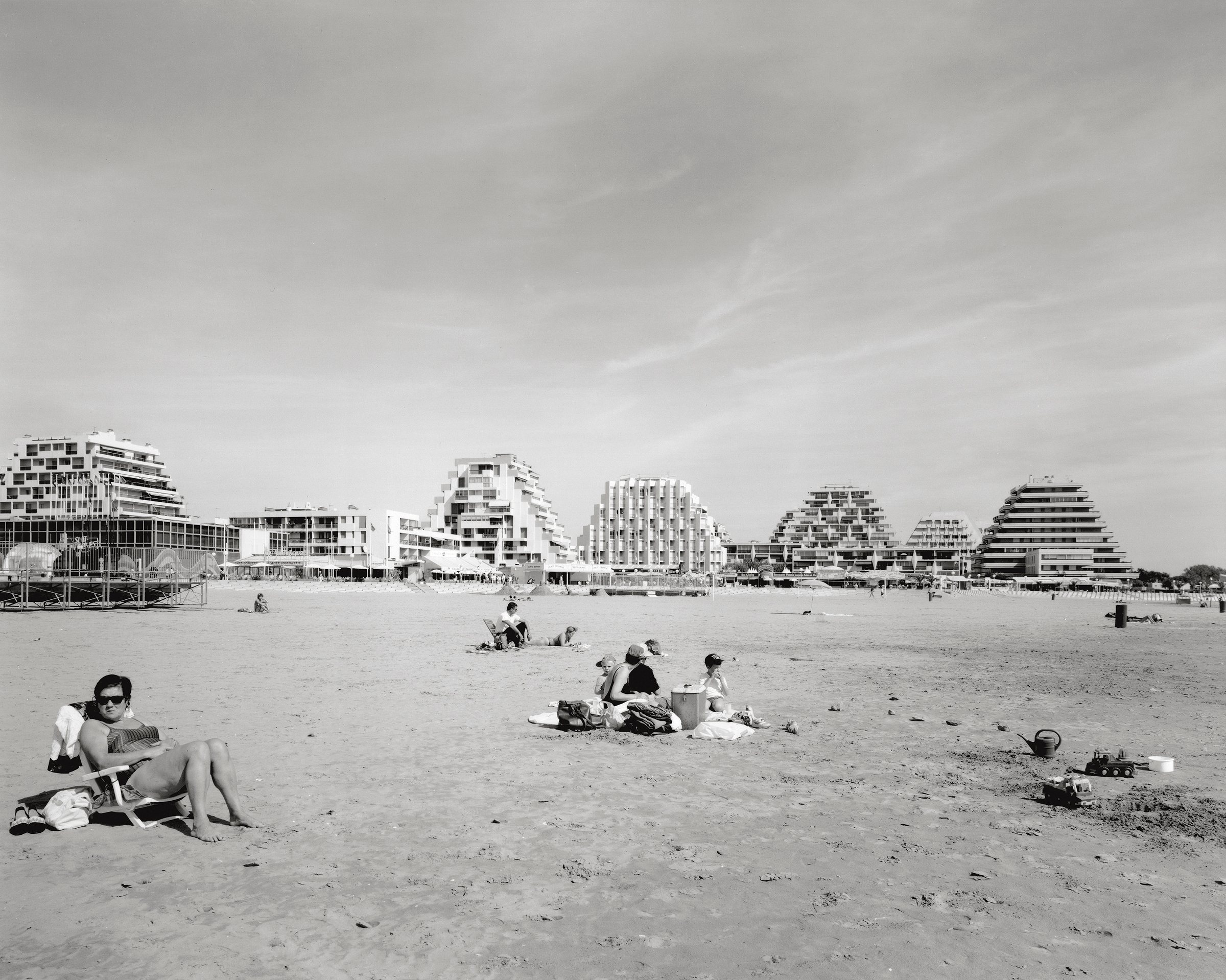 Hexagone 1 — The Manufactured Landscape — La Grande-Motte holiday resort, 1996