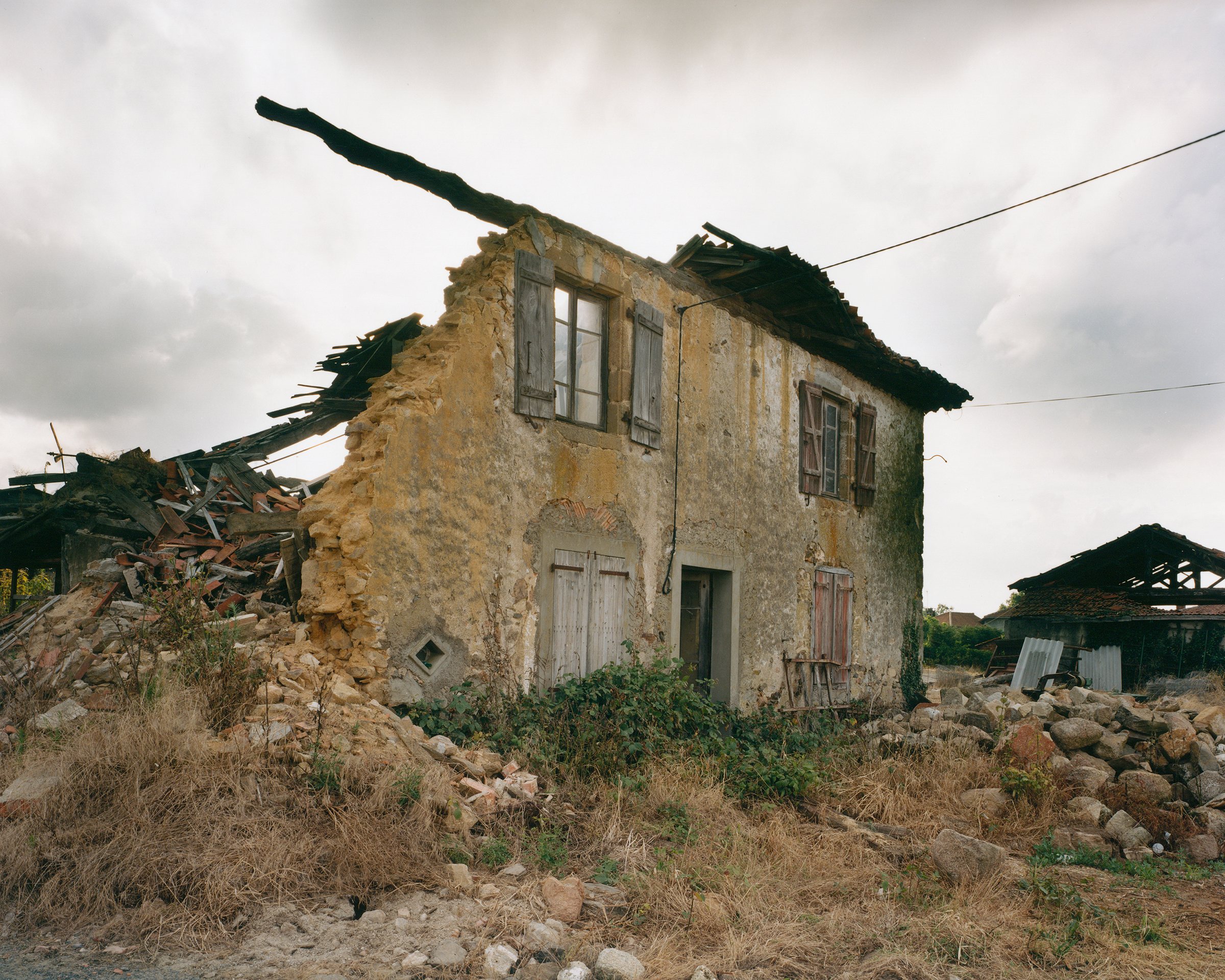 Hexagone 2 — The Landscape Consumed — Farmhouse in ruins, La Péruse, Charente, 2005